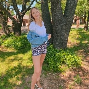 Meet your Posher, Maddie